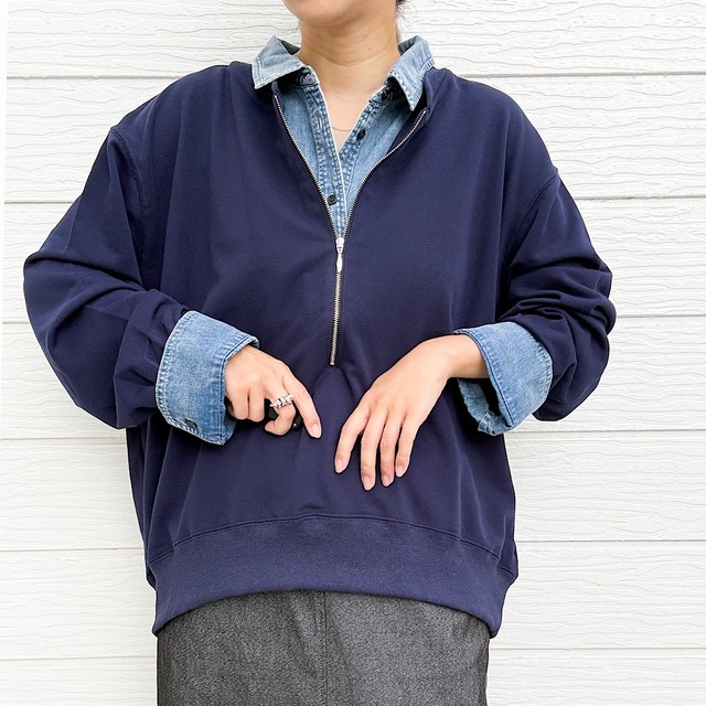 【大人気のためネイビーのみ再販決定！WEB限定アイテム】ミニ裏毛デニムレイヤード風トップス