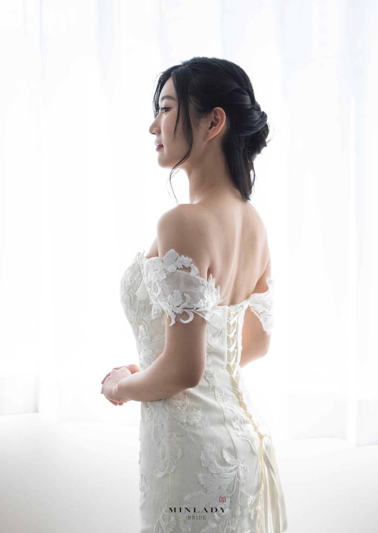 マーメイド 立体刺繍 オフショルダー ウェディングドレス | MINLADY BRIDE