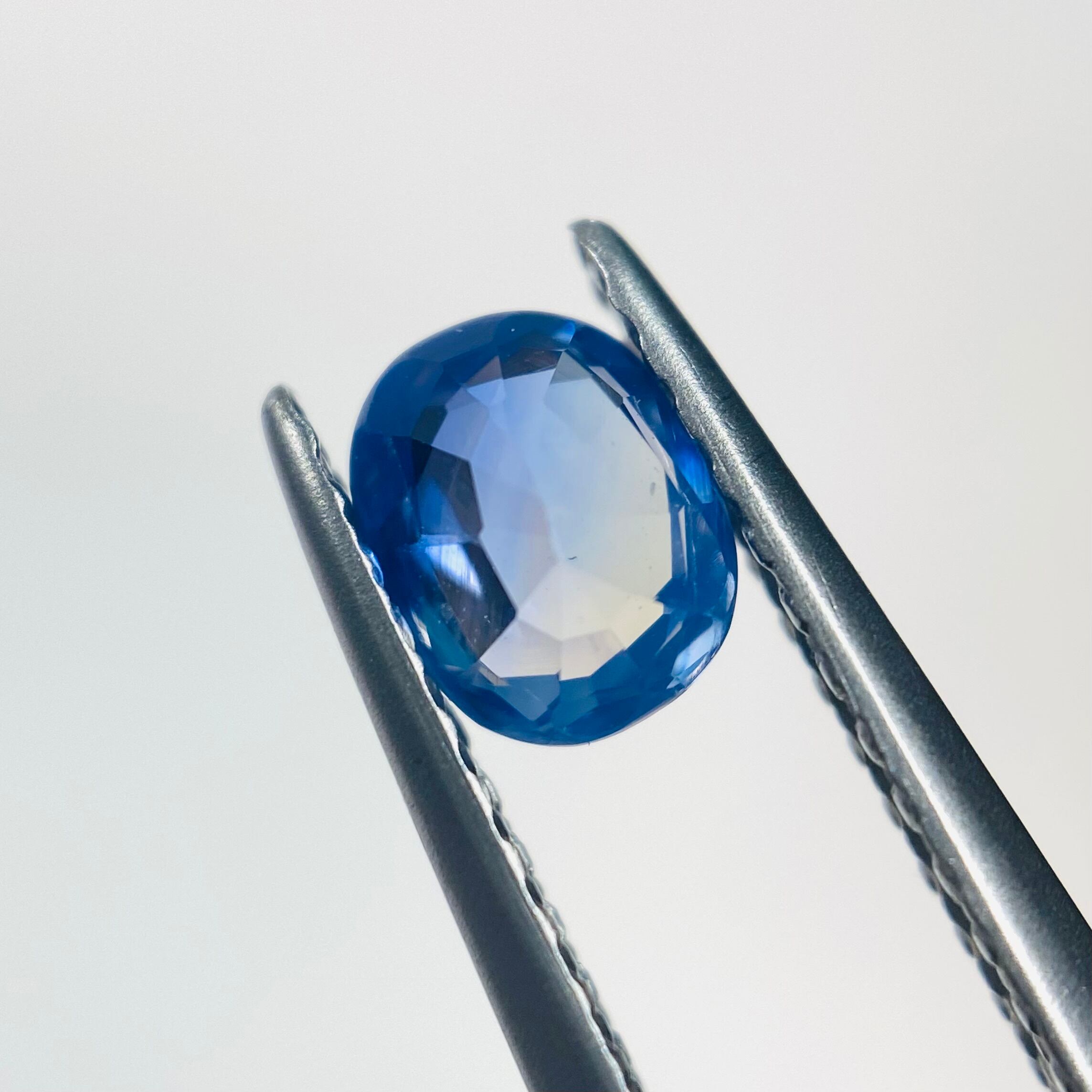 ミルキーブルーなサファイア