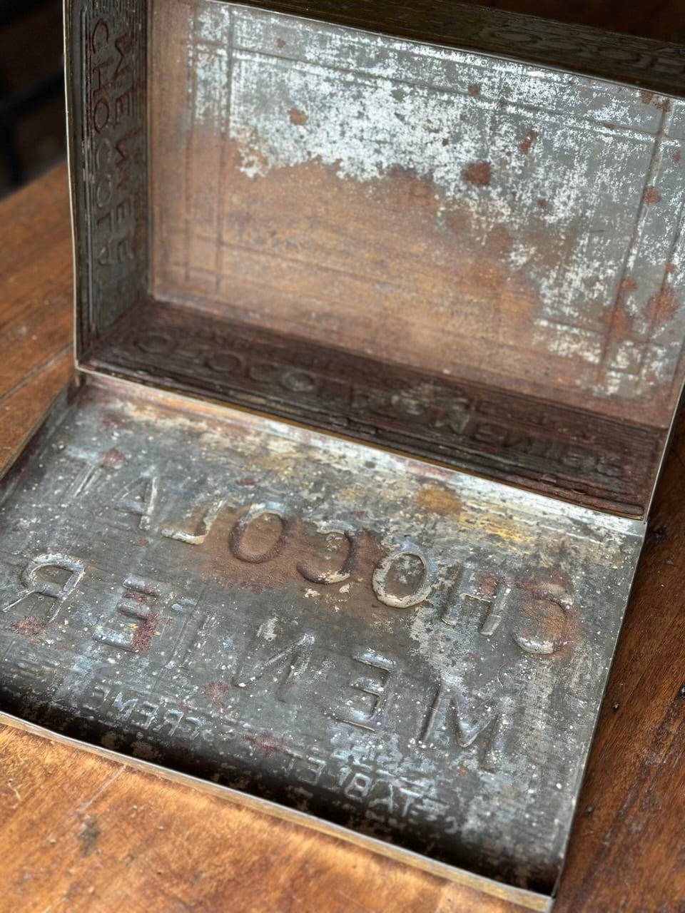ショコラムニエのTIN缶 CHOCOLAT MENIER 長方形 | Brocante de La