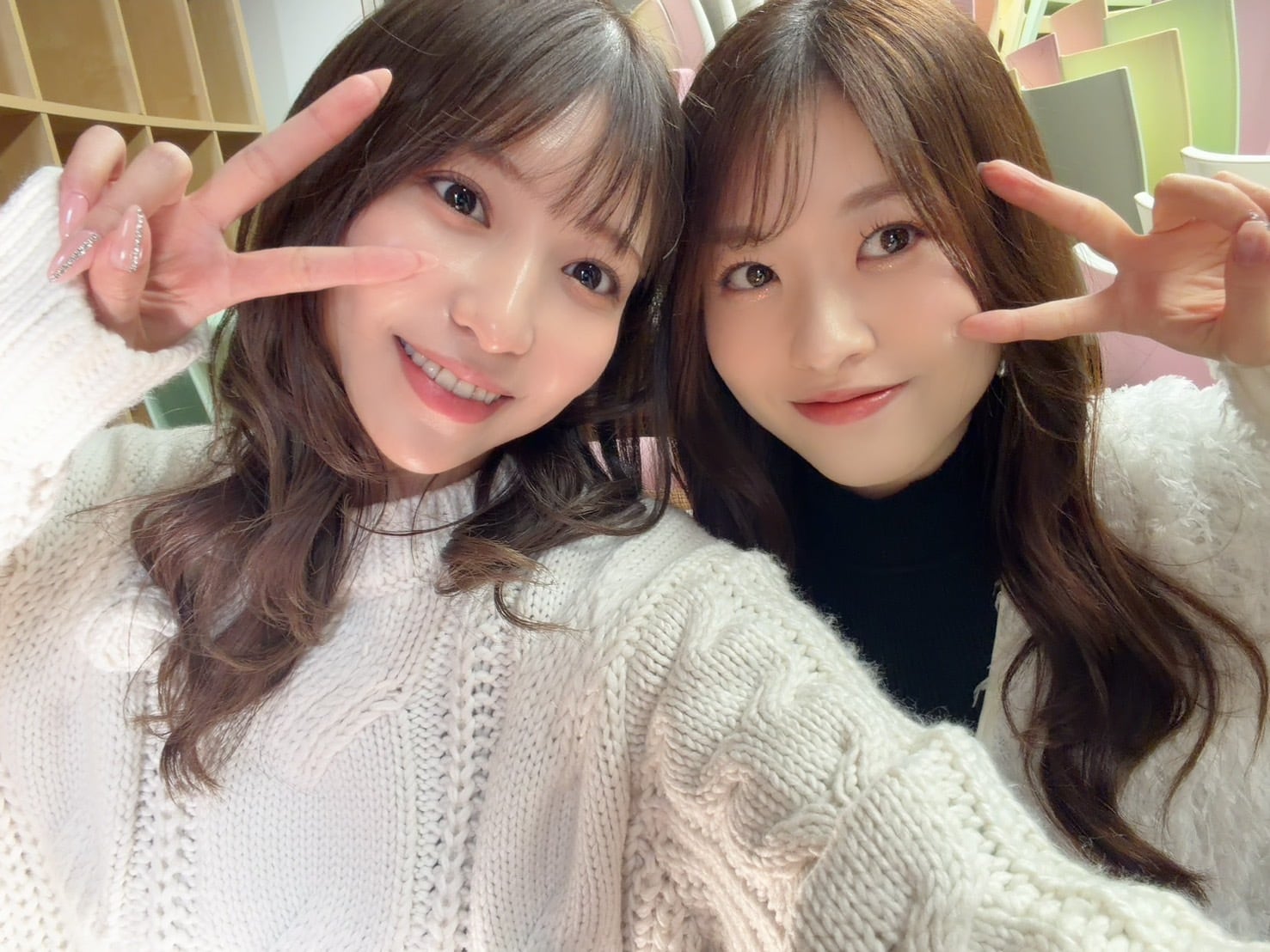 山下エミリー | TRUSTARタレントグッズ販売サイト