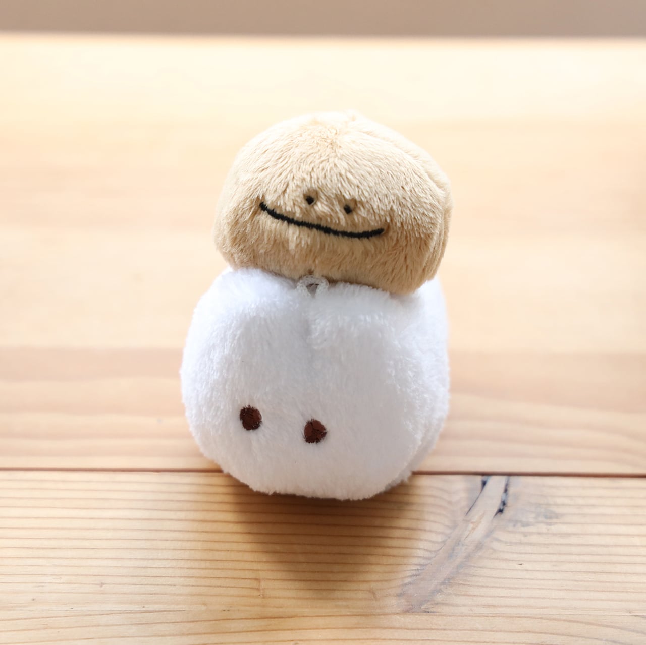 お値下げ品】あんぱんなでウサ (MK-511) | もくもくちゃん公式