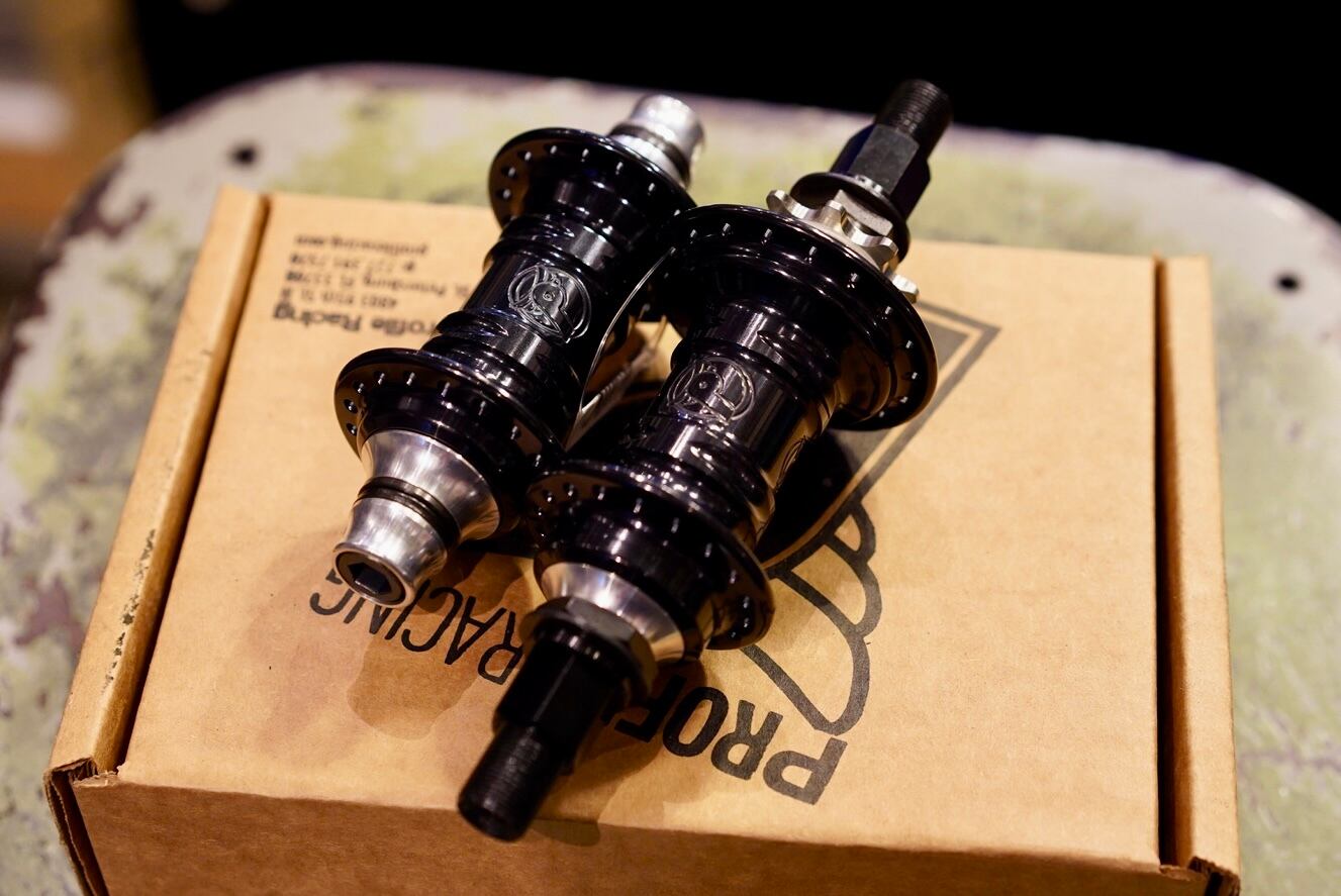 PROFILE RACING MINI HUB 14mm CST HUBSET/右ドライブ/チタンコグ