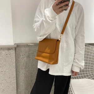 ショルダーバッグ　AS19-0906