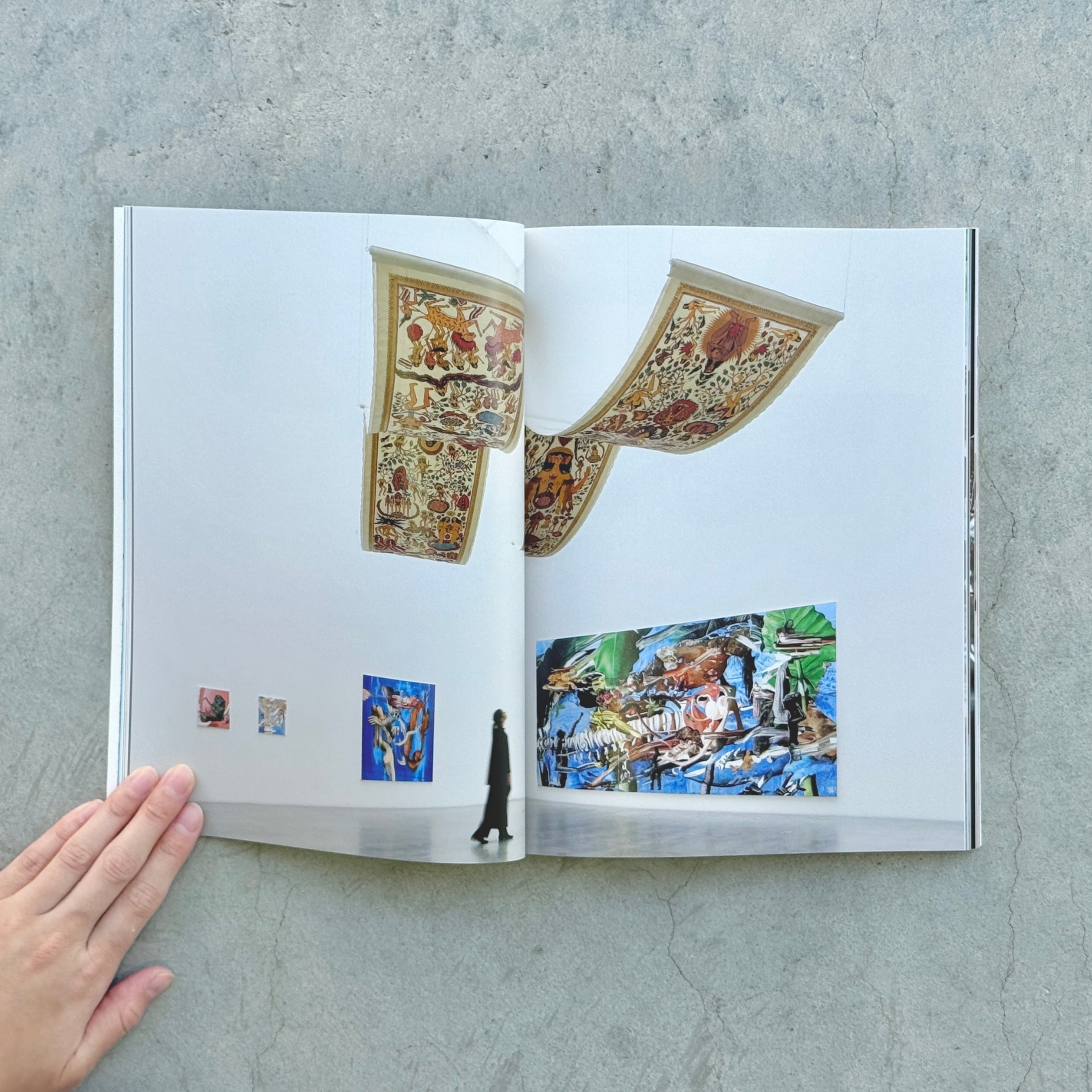 積層する時間：この世界を描くこと 展覧会カタログ | 金沢21世紀美術館