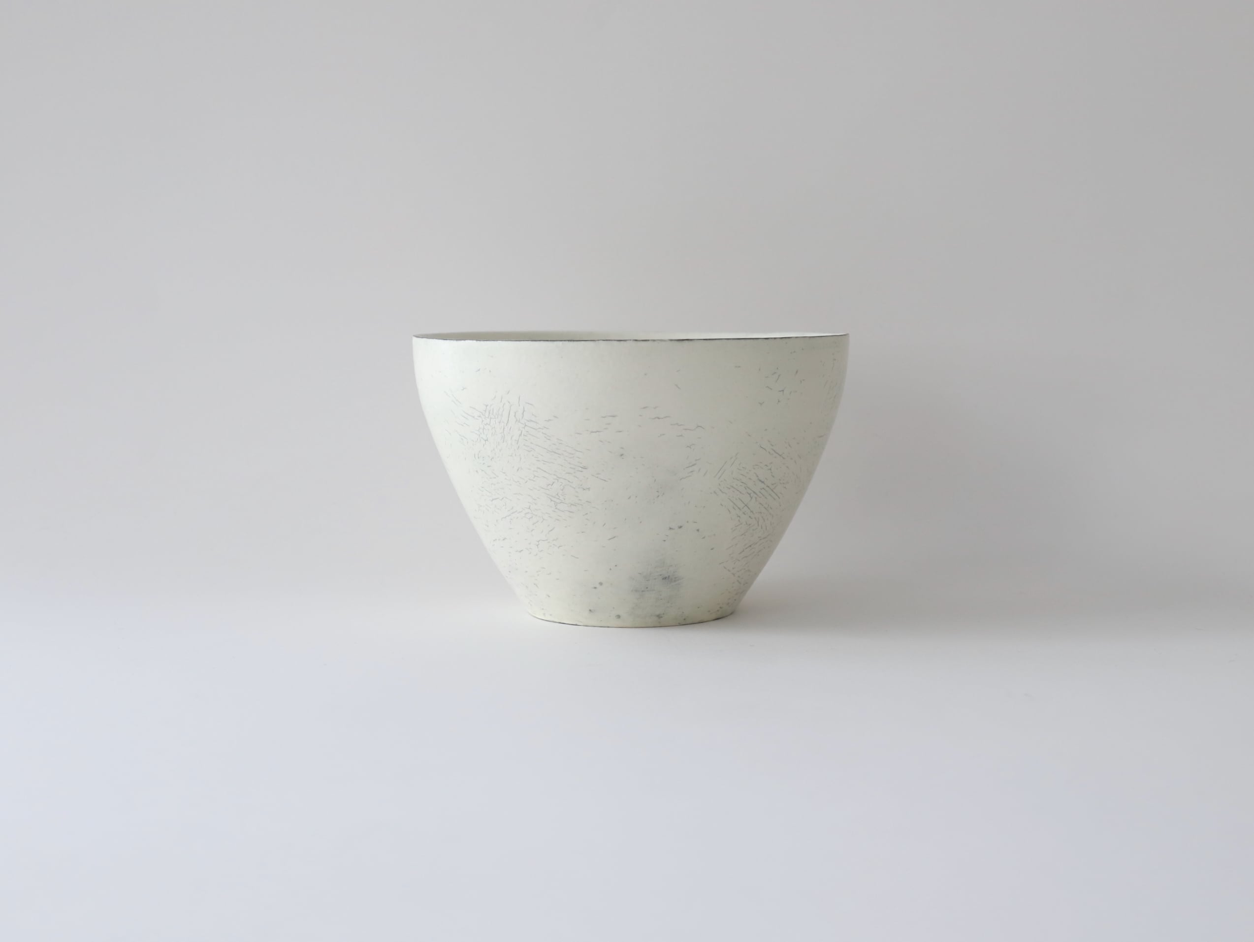 横山拓也 丸みのある碗 1 | Galerie NUAGE