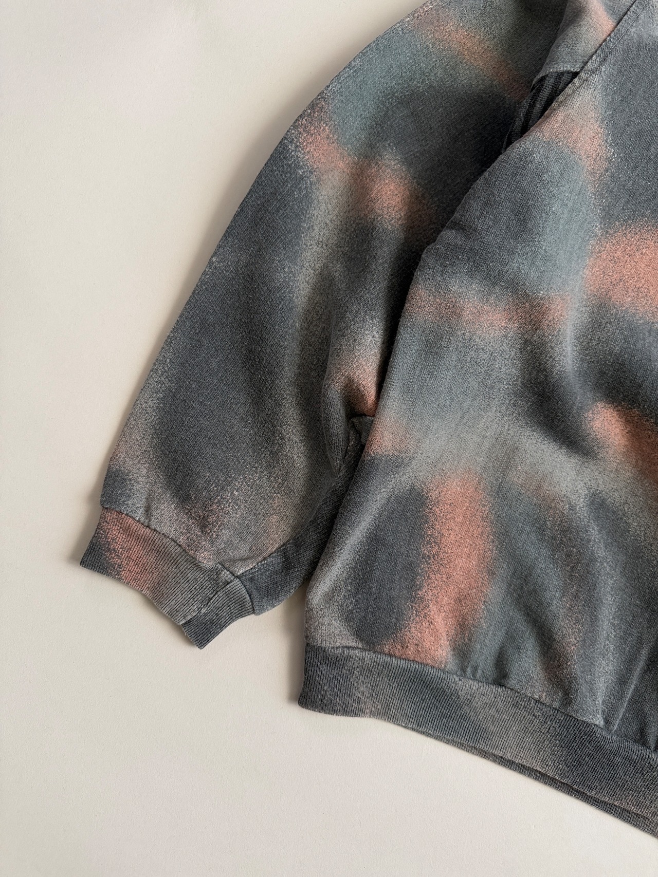 Tie-dye sweatshirt - 13