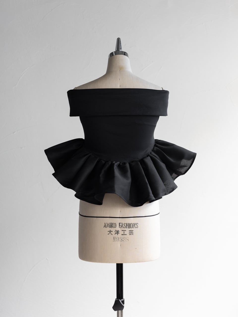 6/28 Sun.21:00〜発売開始!!】Off-the-shoulder peplum tops オフ