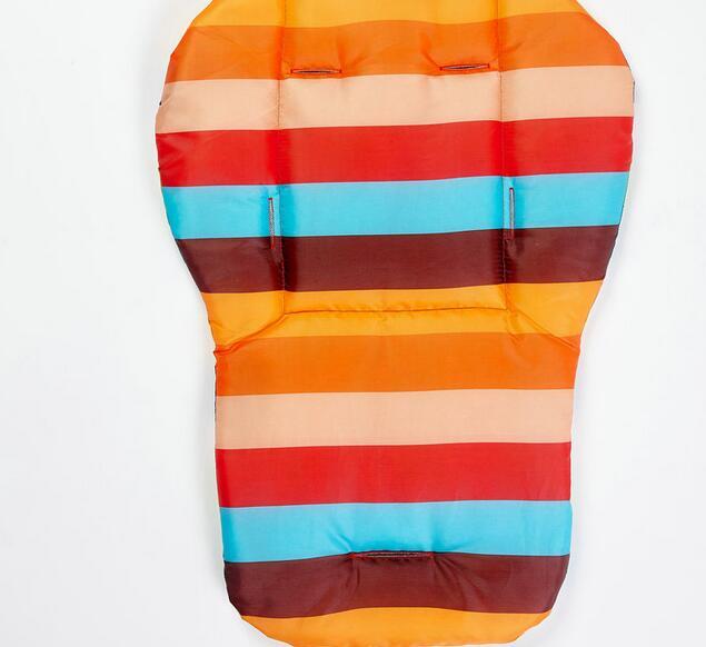 【新作】【送料無料】 新しいベビーカークッションパッド乳母車パディングライナー/カーシートパッドレインボー防水 AL expec422530136145