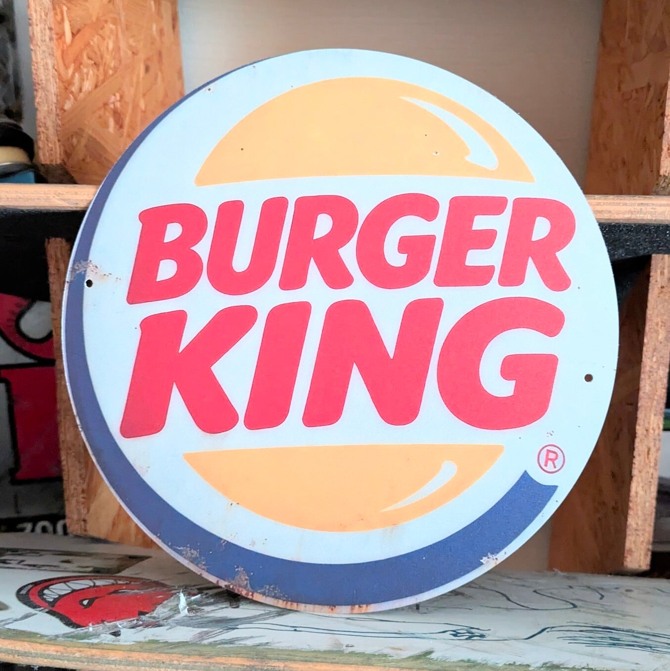 送料無料！ちょうどいいブリキ看板【 BURGERKING ( バーガーキング ) 】METAL SIGN / メタルサイン / ブリキ看板 / サインボード / ビンテージ加工 〚アメリカン雑貨 アメトイ〛