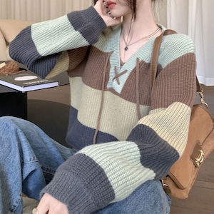【送料無料】 ニット セーター ボーダー ショート丈 長袖 レディース 春秋冬 韓国 大人 カジュアル おしゃれ マルチボーダー ゆったり 体型カバー レースアップ トップス 大人可愛い 大人女子