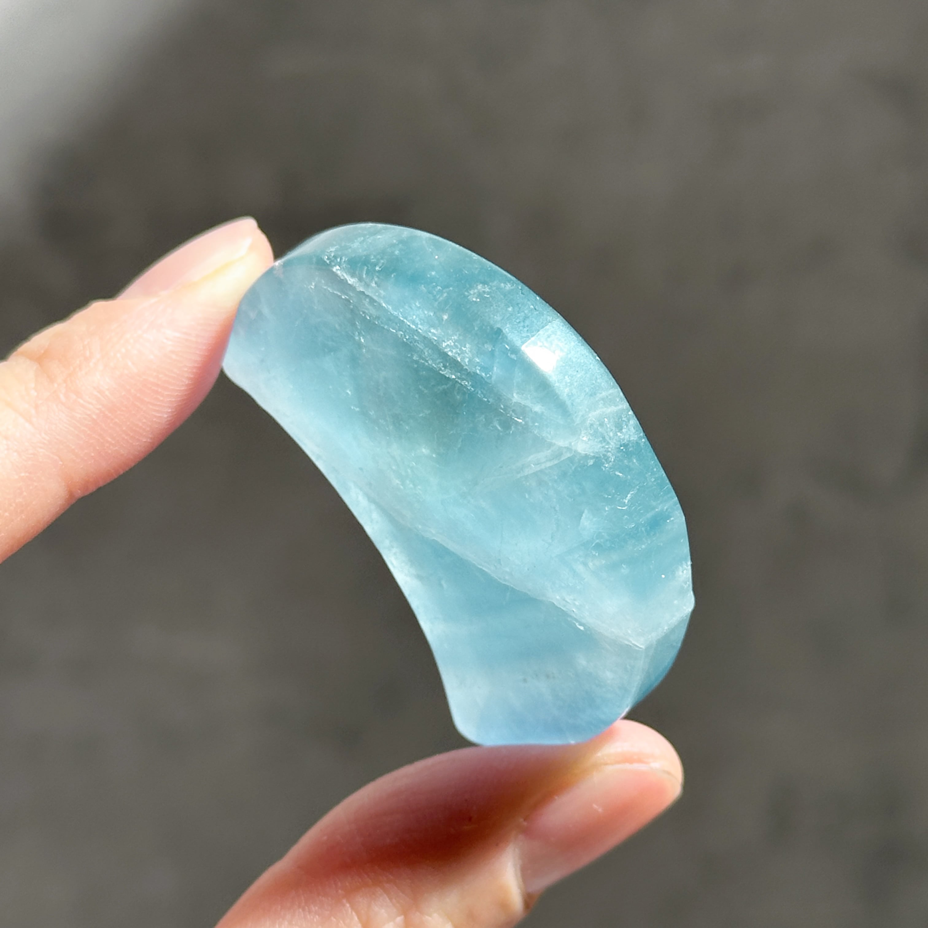 ブルーフローライト 三日月04◇ Fluorite ◇天然石・鉱物