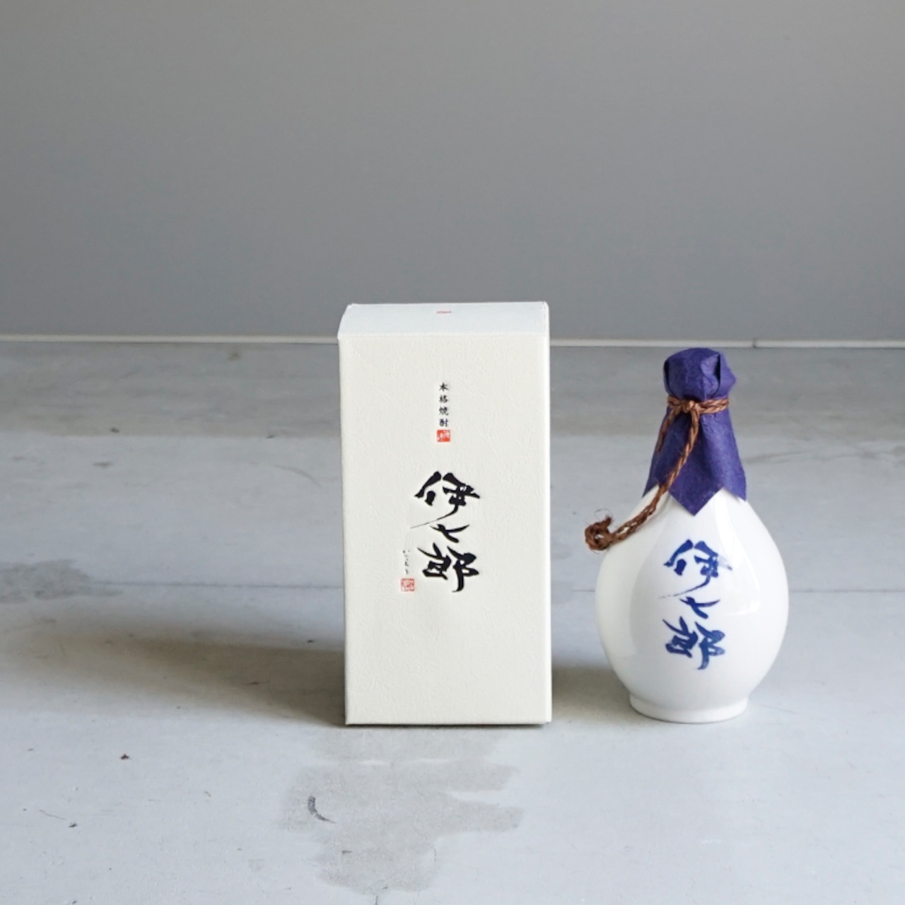 【伊七郎】徳利ボトル　720ml　※抽選商品※