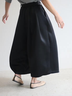 cut off satin pants (black)