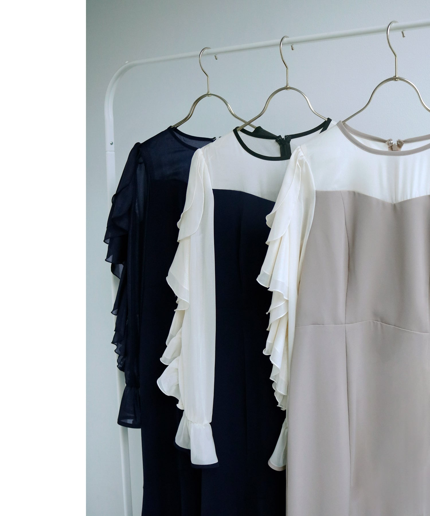 REPLETE/WEB限定】ruffle sleeves DRESS(723923) | WHITE JOOLA ONLINE