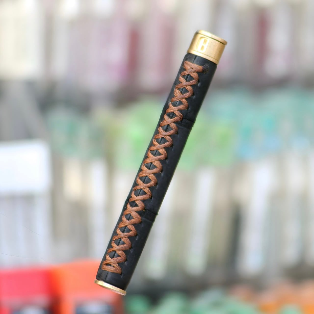 硬度表示窓付き革軸芯ケース | Schicksal