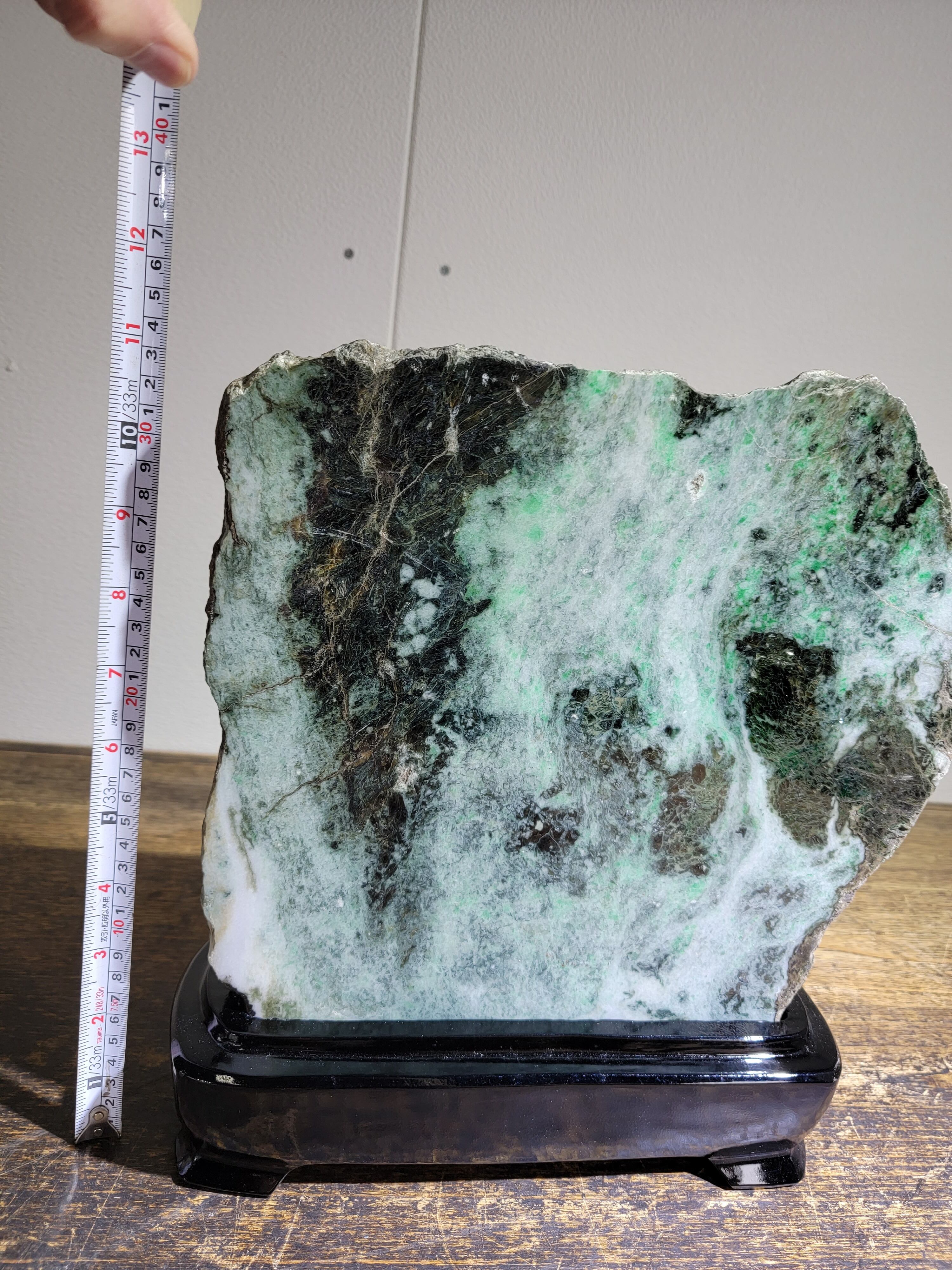 [送料無料][高品質][超美品] 総高約34cmミャンマー産天然翡翠１面ポリッシュ