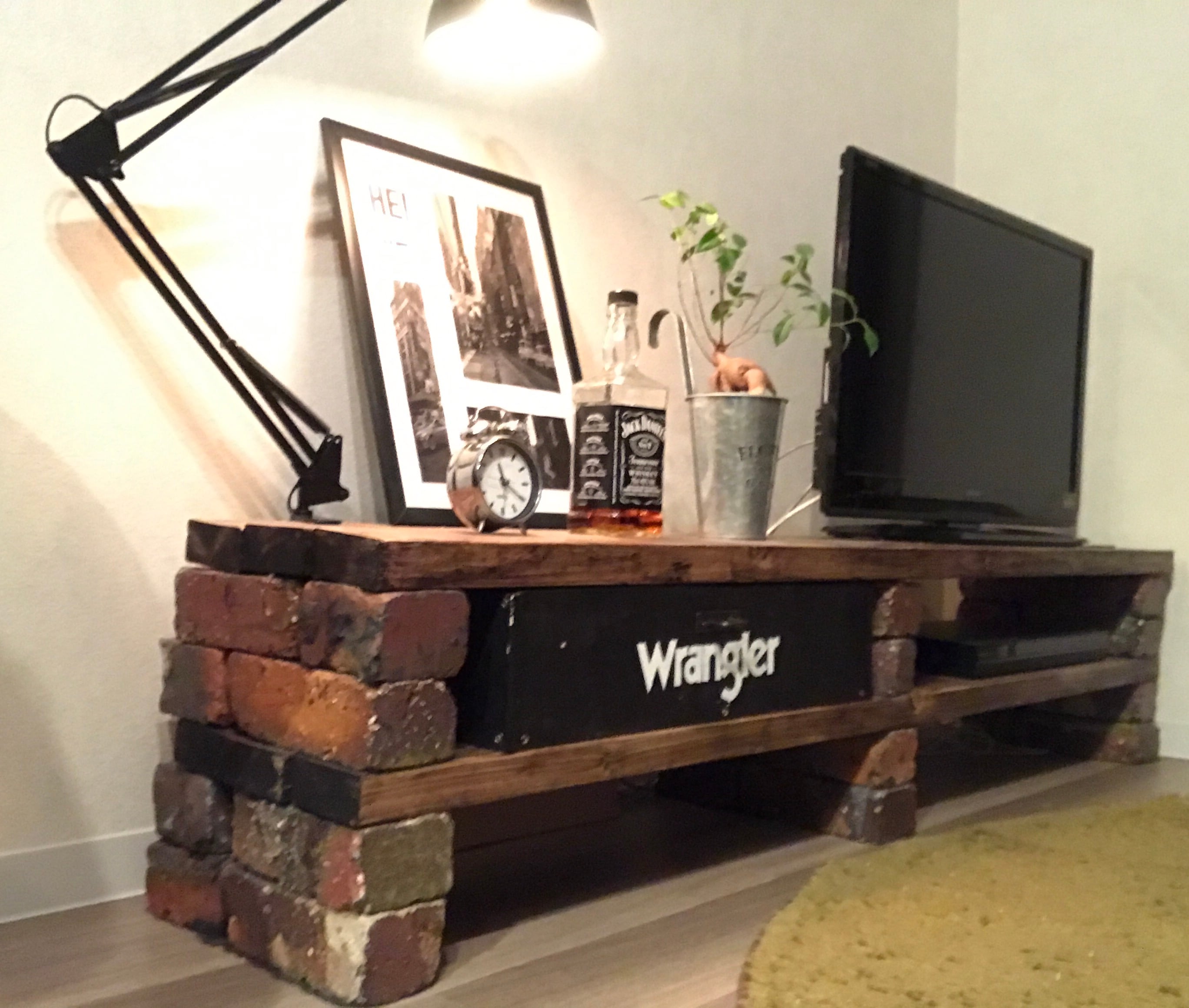 オーダーハンドメイド　ブルックリン調レール棚付きテレビボード 1_fb4939ff53a6e344664740275767