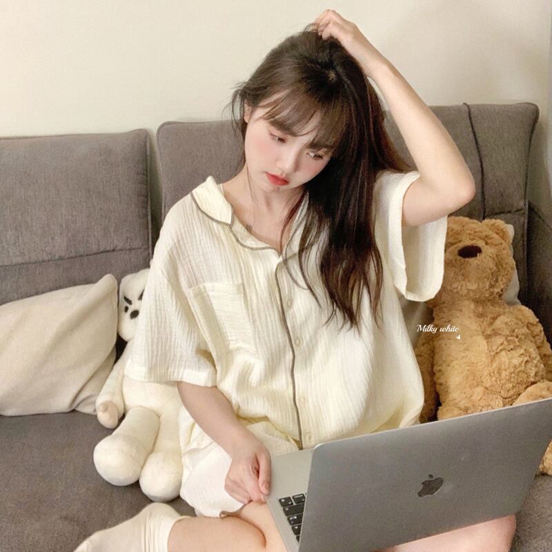 ホワイトレディースサマー薄手レッド 大人ガーリー スウィート キュート カジュアル 夏物 試着室38700391397