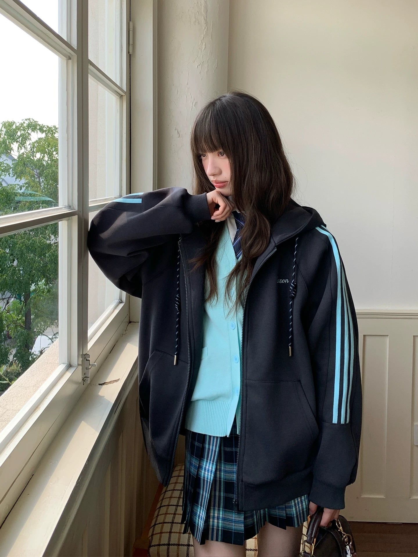 2026春ライン入りパーカーP103 | SOLEA