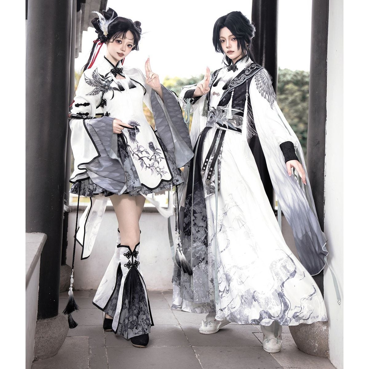 白磁に舞う墨花・振袖チャイナセットアップ：Ver.B | Maiden's Rêve