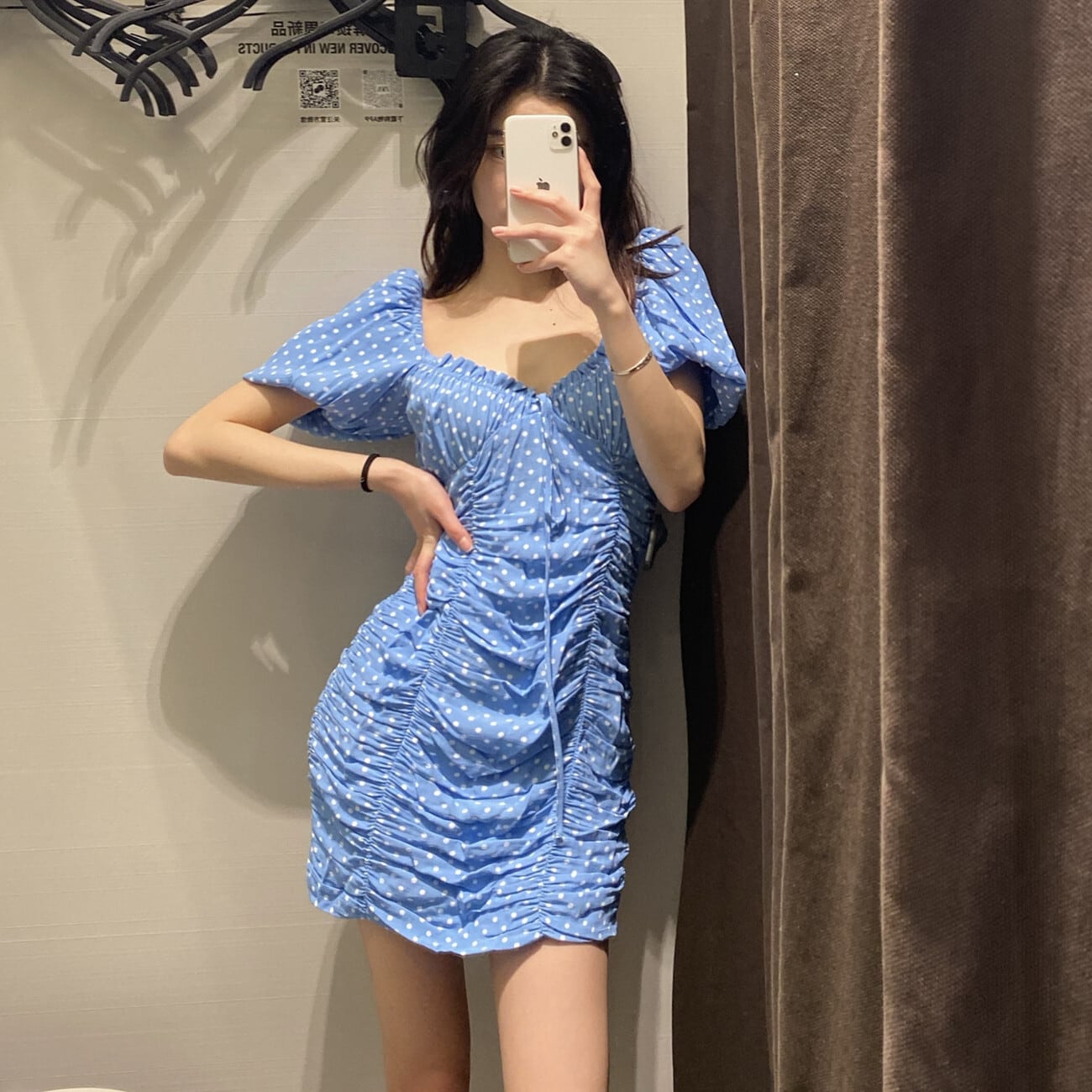 レトロ ガーリー ドット柄 ミニ丈 ワンピース ドレス レディース 半袖 ブルー 水色 水玉 青 Vネック ギャザー バブルスリーブ フリル リボン プリーツ 脚長効果 スタイルアップ 体型カバー 大人 エレガント エロカワ セクシー Cute 楽ちん 男ウケ デート服 モテ 韓国 レトロ ガーリー ドット柄 ミニ丈 ワンピース ドレス レディース 半袖 ブルー 水色 水玉 青 Vネック ギャザー バブルスリーブ フリル リボン プリーツ 脚長効果 スタイルアップ 体型カバー 大人 エレガント エロカワ セクシー Cute 楽ちん 男ウケ デート服 モテ 韓国