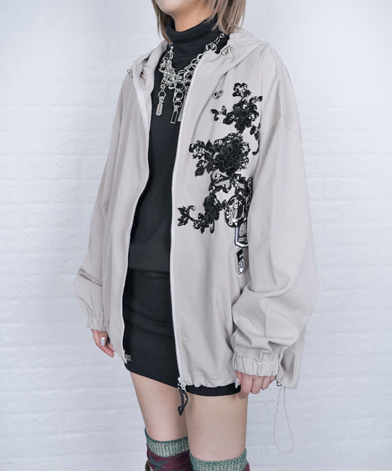 【直営店限定ITEM】レース×パッチルーズジップフーディー (BEIGE) CQ-47125H