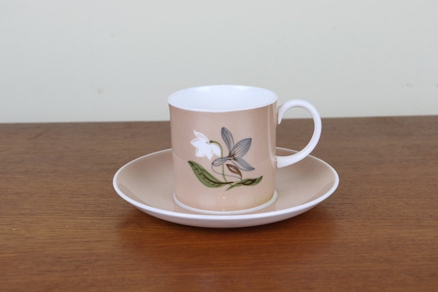 ウェッジウッド　スージークーパーデザイン　フラワーモチーフ　デュオ　コーヒーカップ　スノードロップ　ピンク　Susie Cooper　ヴィンテージ　食器　イギリス　に2864