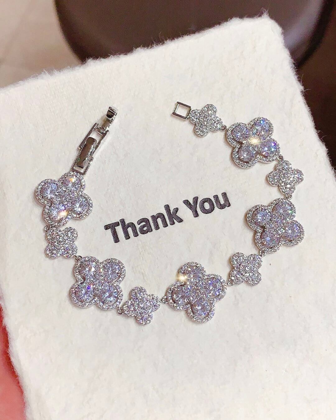 ジルコニアストーンクローバーブレスレット 2508588