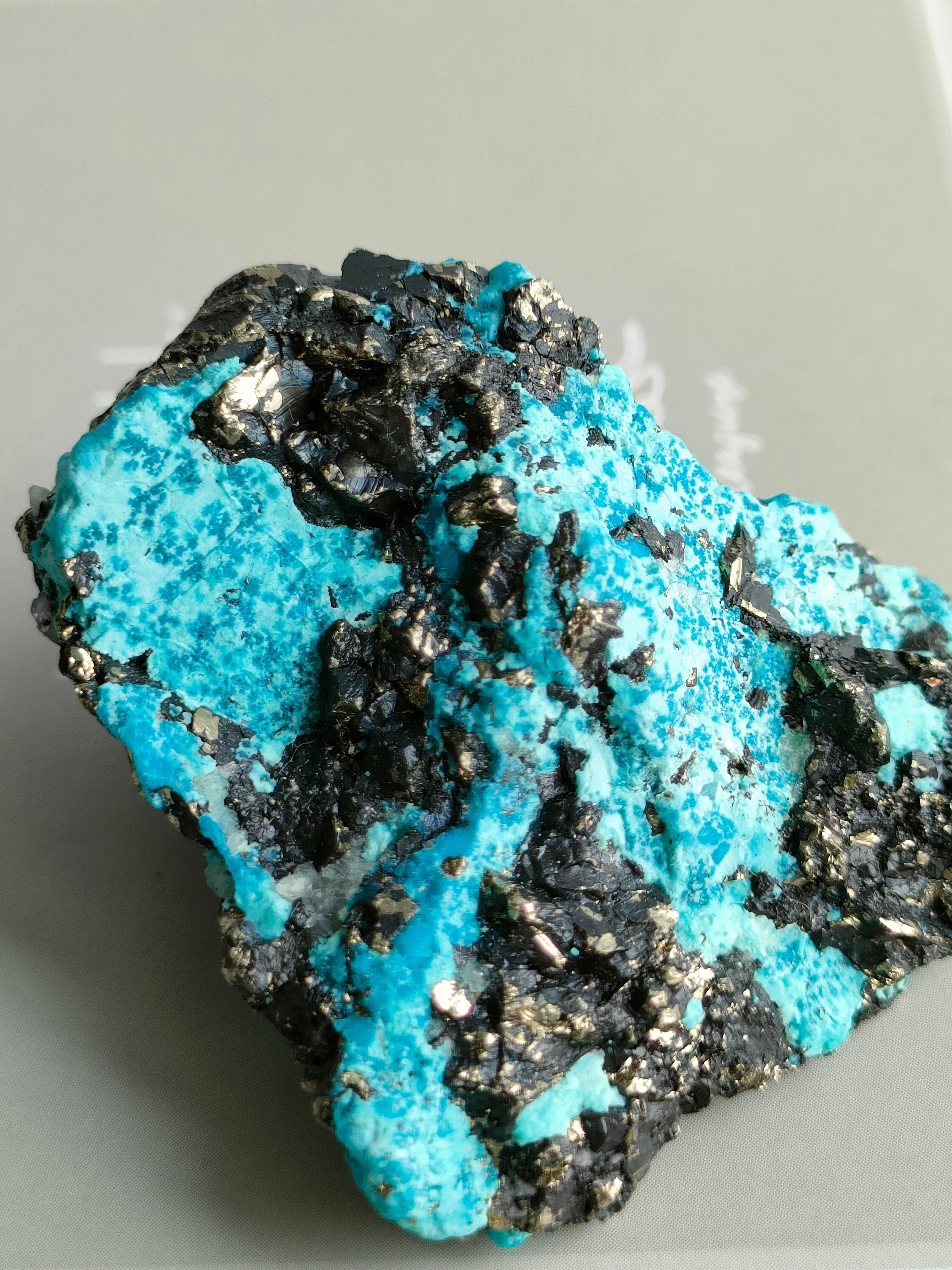 チャルコパイライトinターコイズ原石