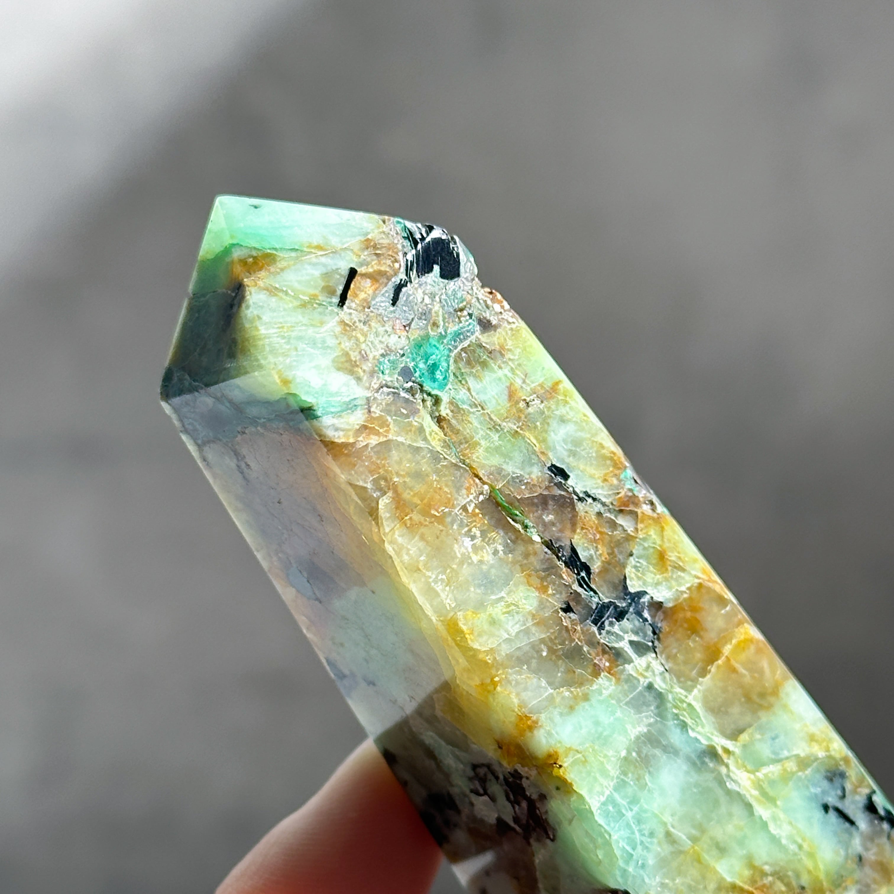 フェニックスストーン タワー型71◇ Phoenix Stone ◇天然石・鉱物