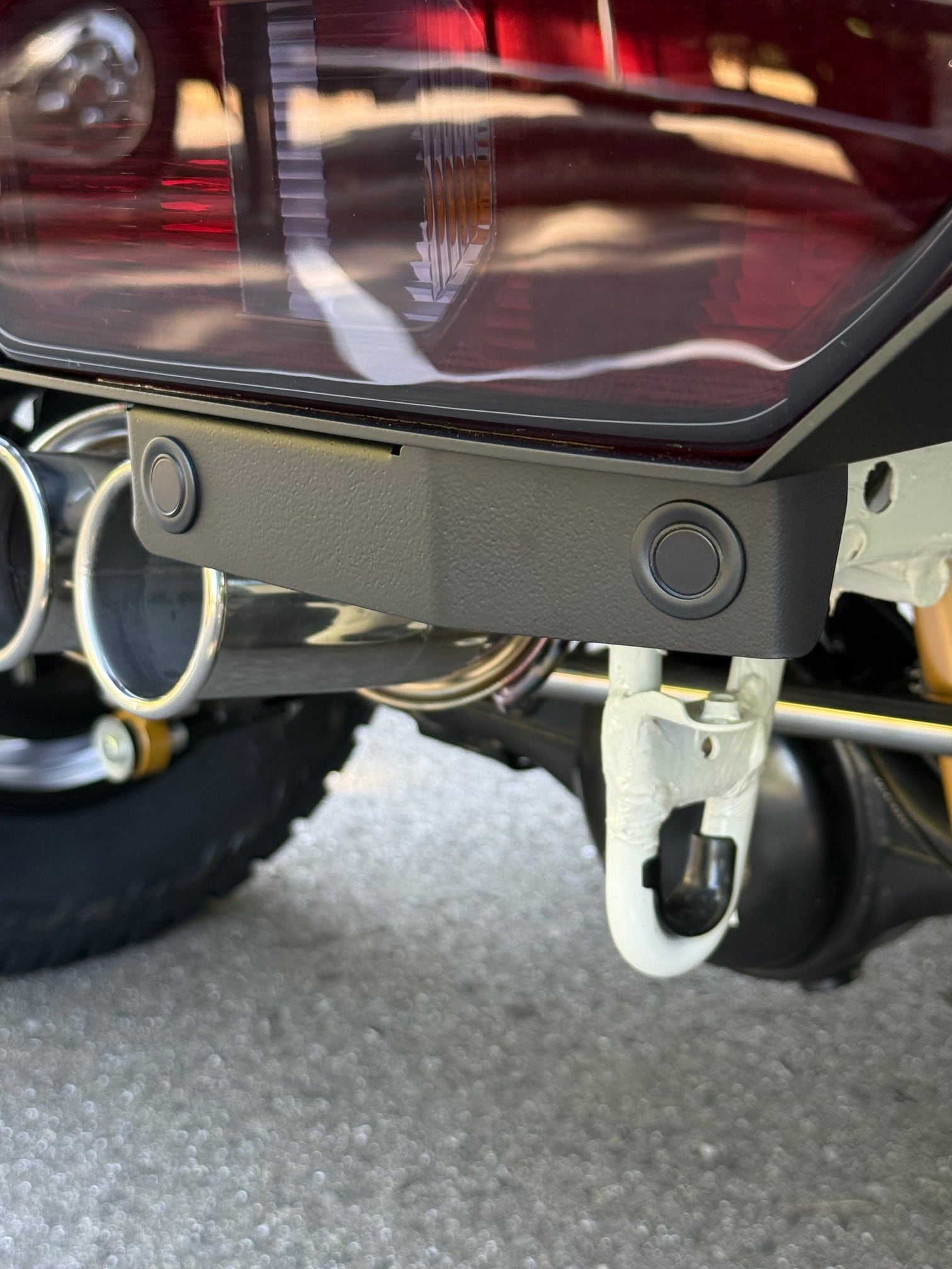 PLUS SPORTS JB64.74用 リアスクエアバンパー（スチール製・マット