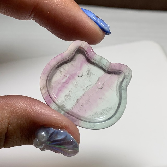 11.可愛い猫顔☆フローライト猫皿