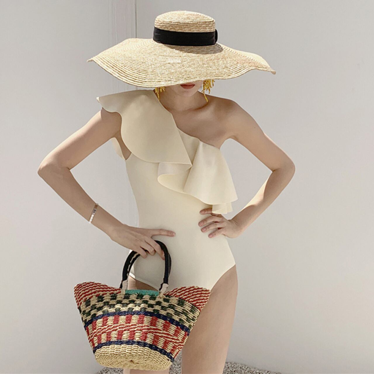 ワンショルダー ボリュームフリルスイムウェア A4285