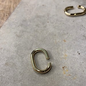 イヤカフ　シンプルなイヤカフ