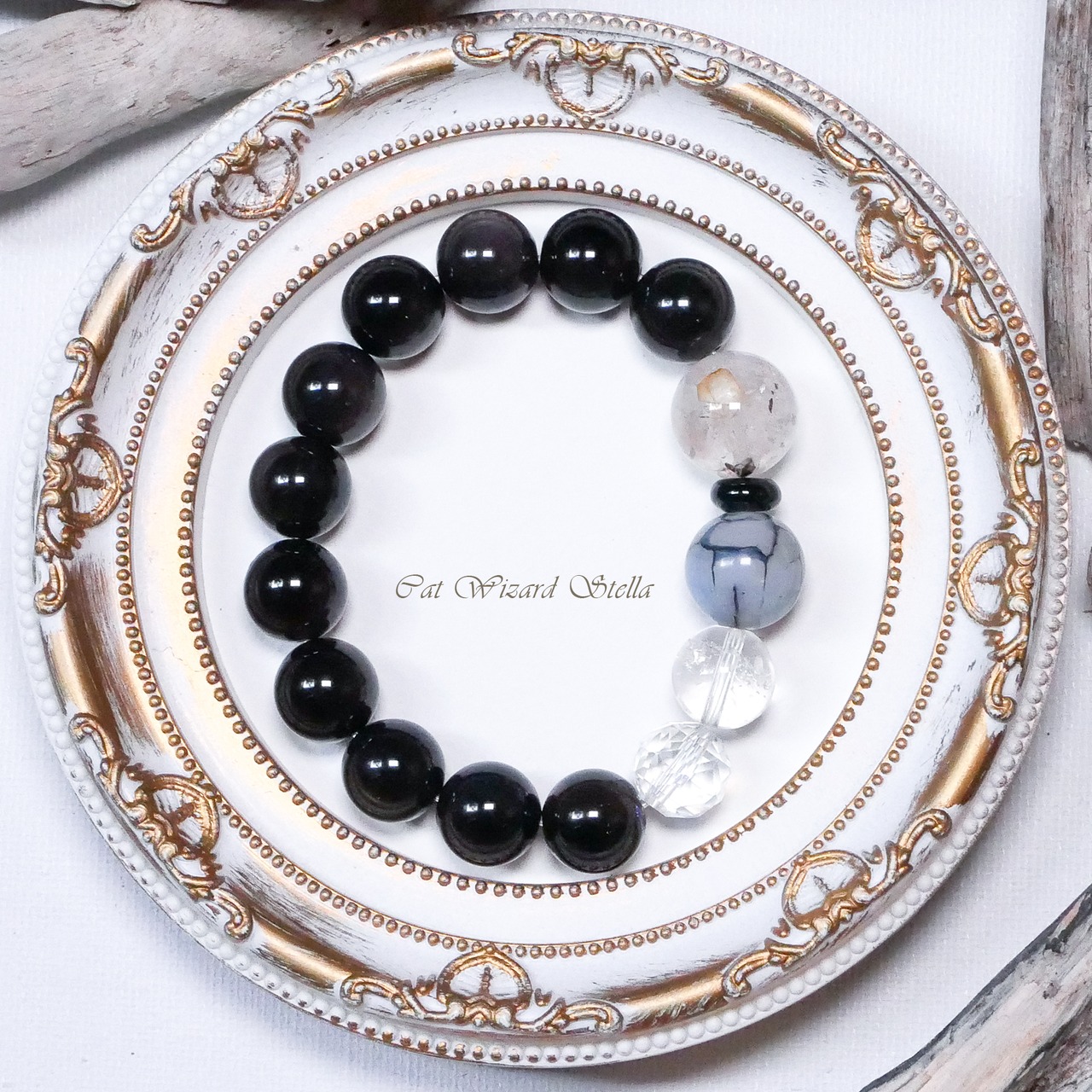 サンムーンストーンとドラゴンの台座