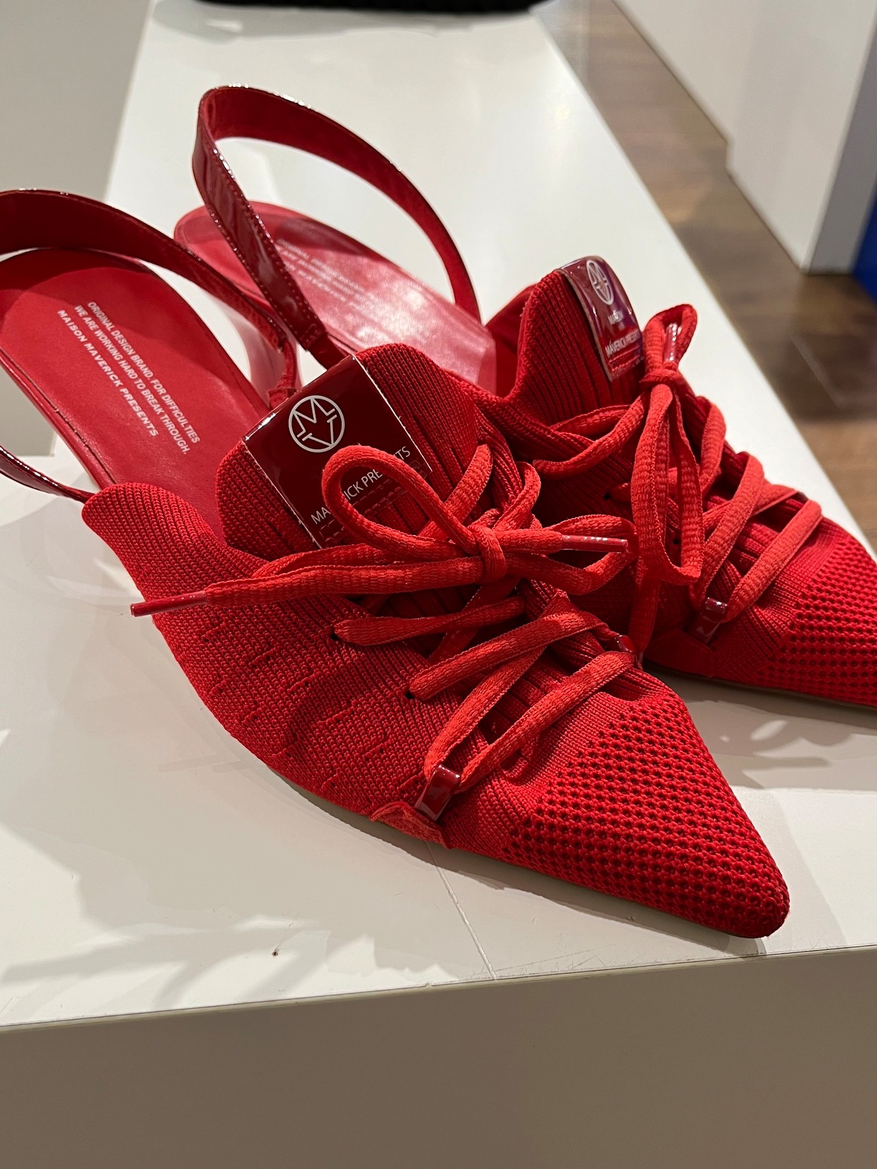 メゾンマヴェリックプレゼンツ　MAISONMAVERICKPRESENTS 　ニットレースアップヒールスニーカー