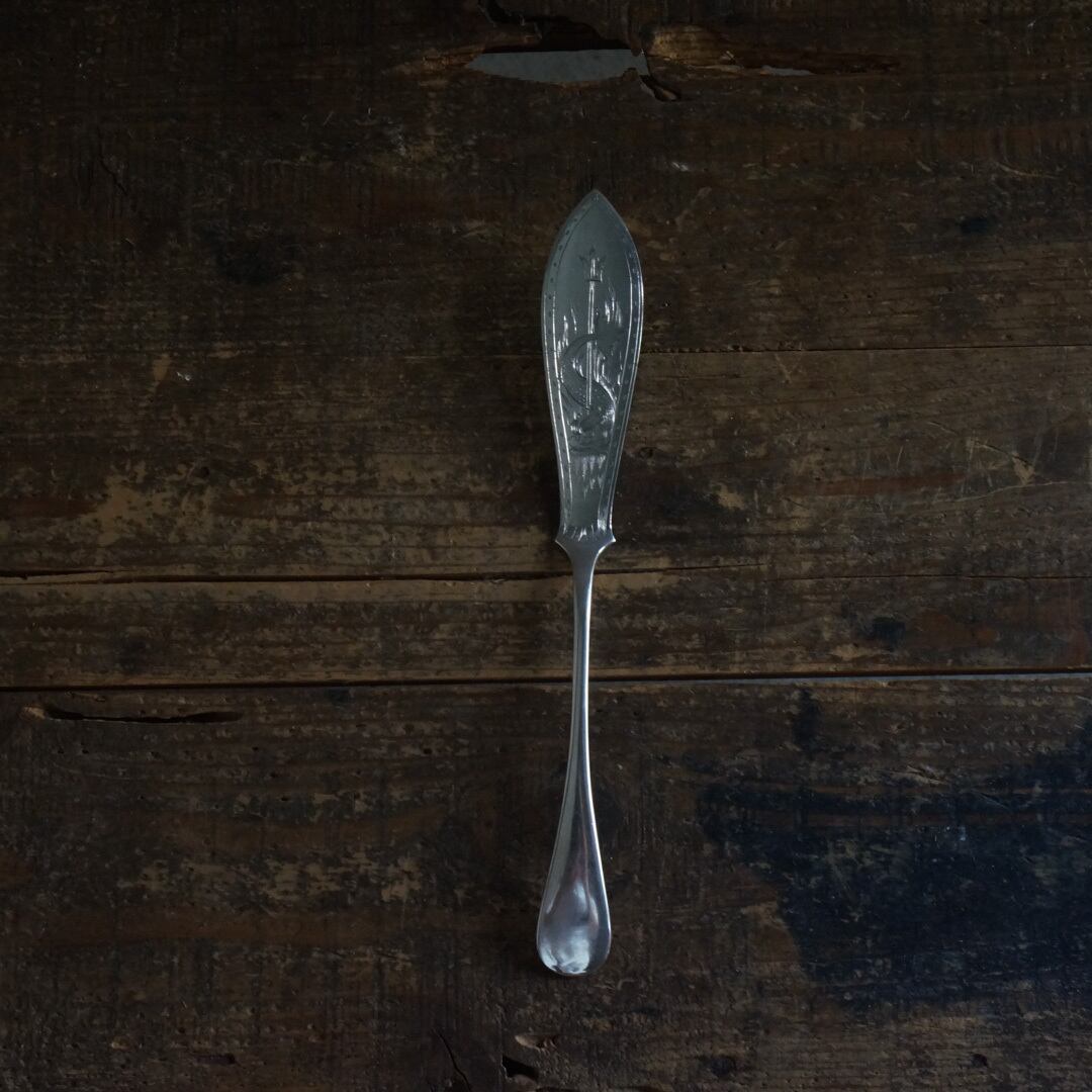 古いイギリスのフィシュナイフ