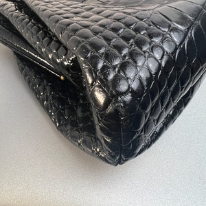 バレンシアガ　がま口 レザー ショルダーバッグ ブラック A-9427