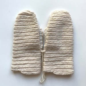 Mitten C