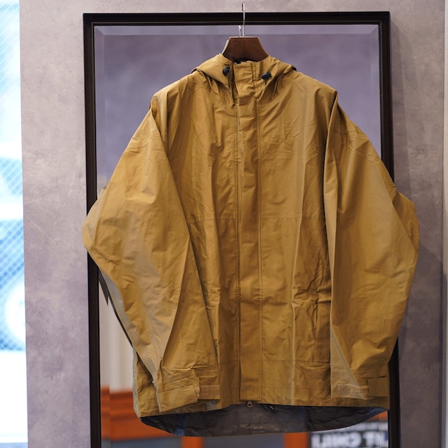 US Military PCU Level6 "GORE-TEX" Jacket "Made By Beyond Clothing" -COYOTE-【DEAD STOCK】SIZEXL