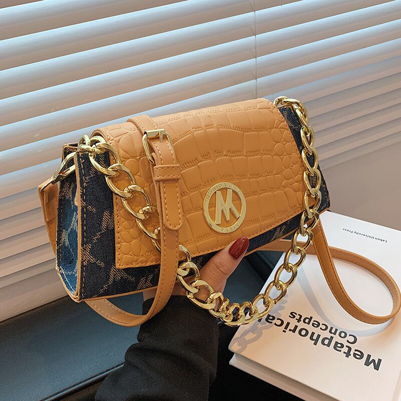 オータムスタイルチェーン 秋物 メッセンジャーバッグ Tiancai_Wing_Bag28716383705