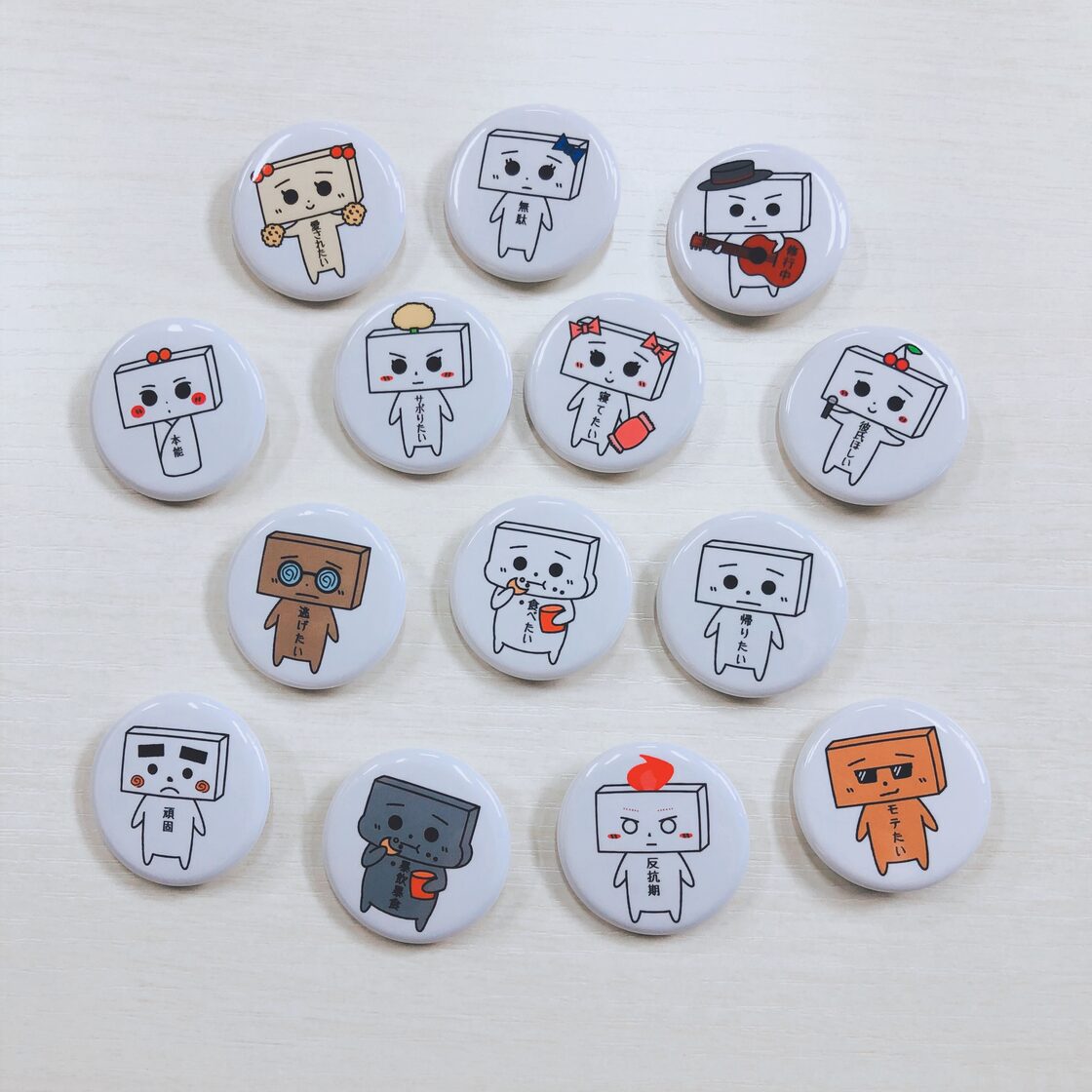 とうふめんたるず缶バッジ（まーぼーくん）豆腐メンタル・反抗期 | Pay ID
