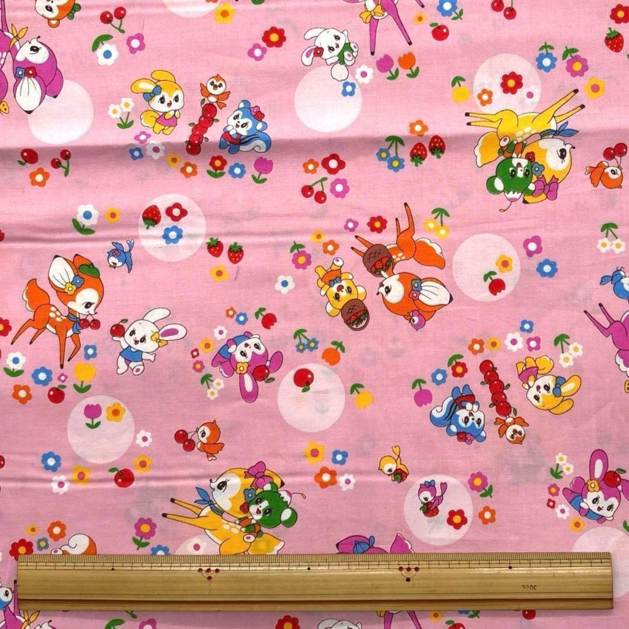 Cdr528-2◆1m◆SM◆綿100%シャーティング生地◆レトロ柄