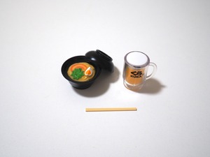 くら寿司ミニチュアコレクション２⑤らーめん＆ビール
