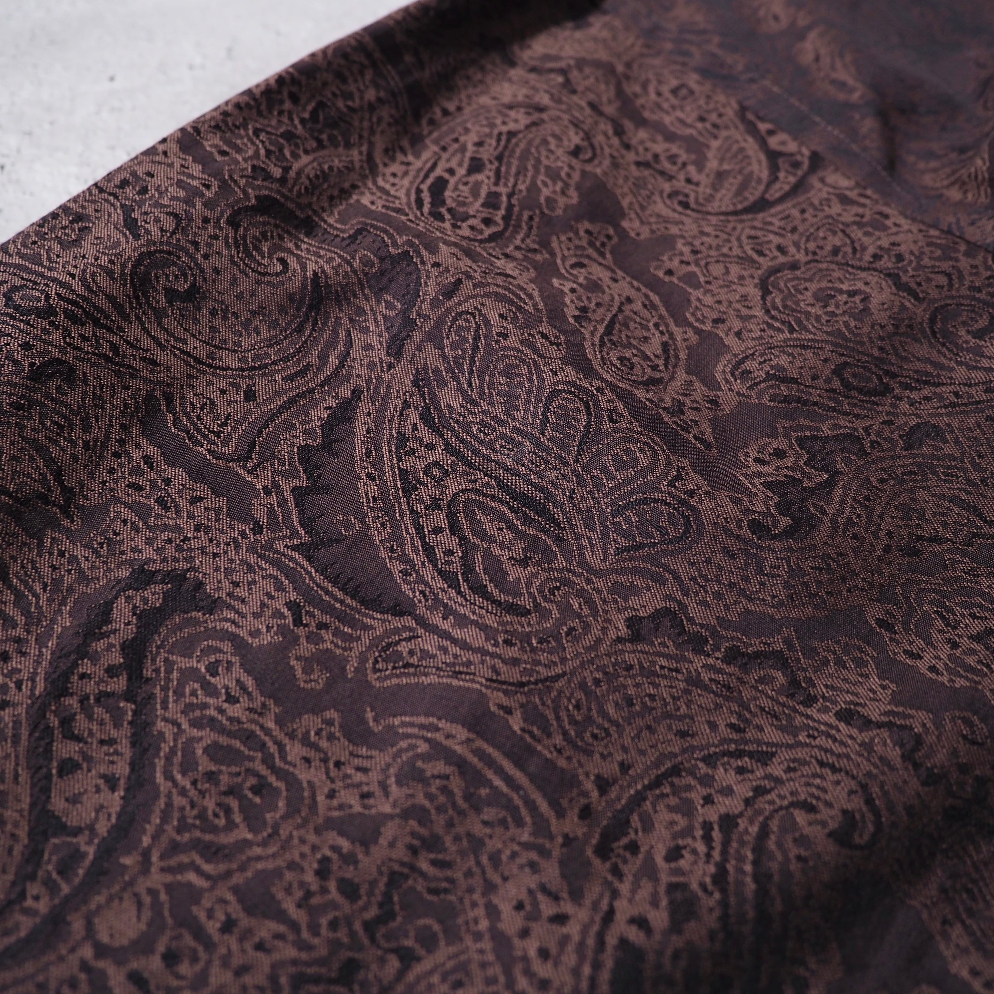 Finest paisley pattern embroidery Dark brown color loose shirt