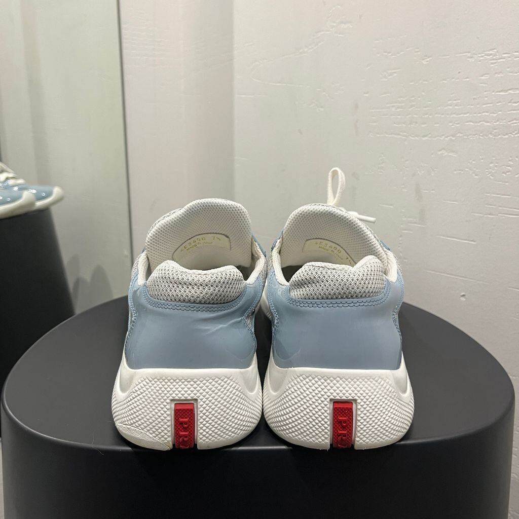 PRADA SPORTSプラダスポーツ ライト・ブルーS PRADA - Prada sports プラダスポーツ アメリカズカップ