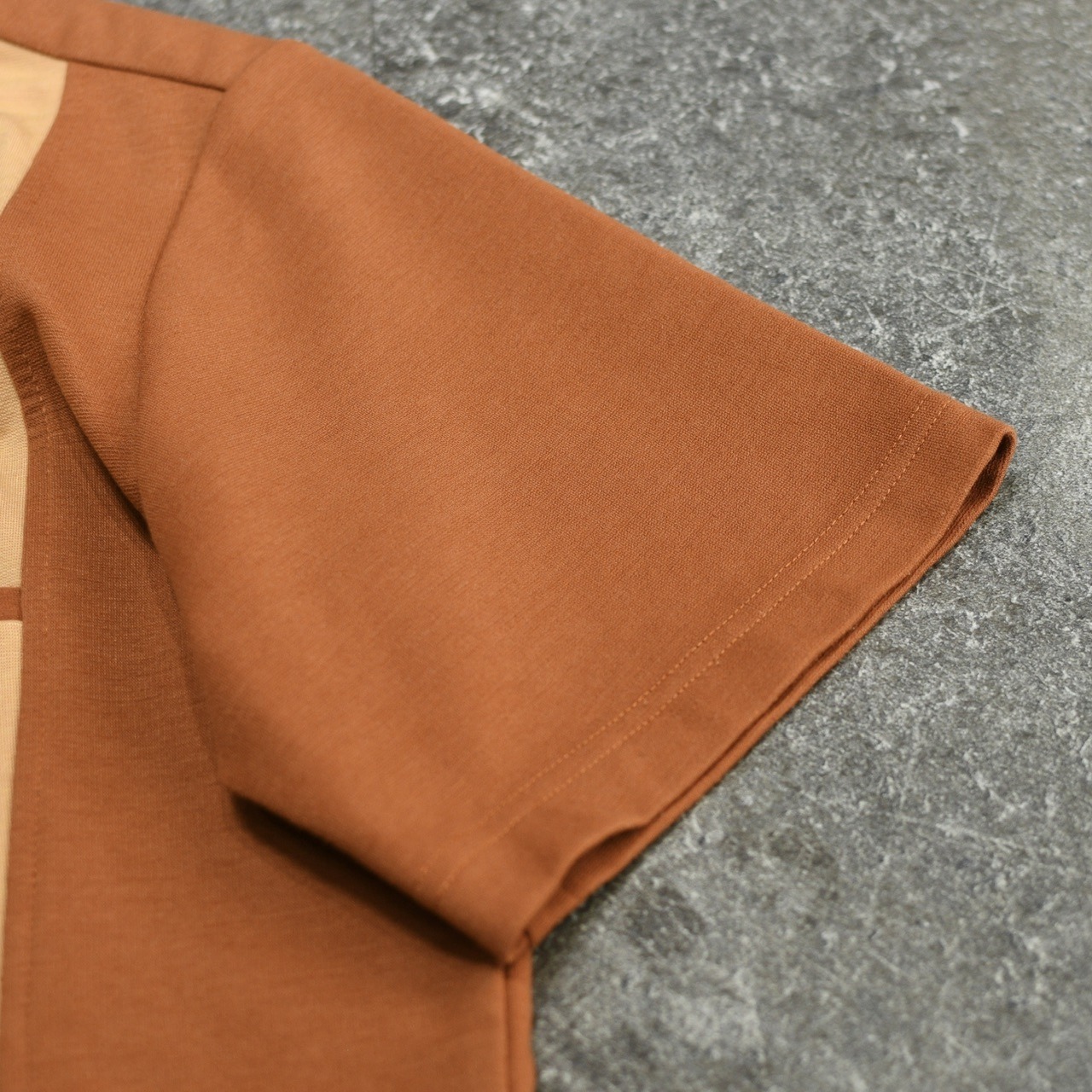 Root 66 switching design shirt