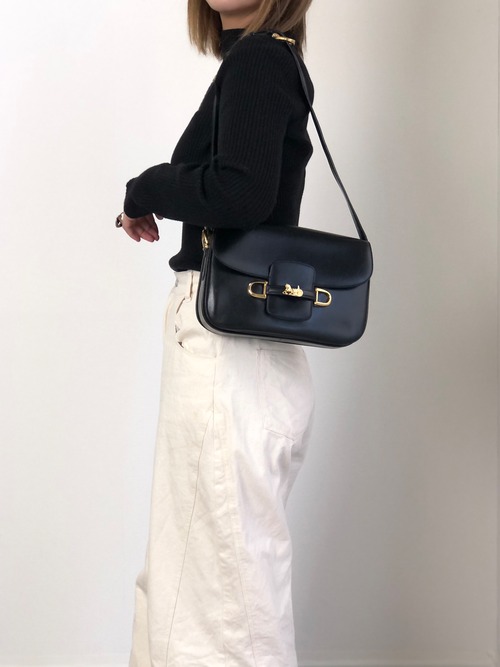 CELINE セリーヌ ショルダーバッグ ブラック 馬車 レザー セミショルダー vintage ヴィンテージ オールド gec7v4