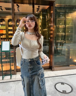 【more than cutie pie】square neck choker tops